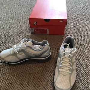 Women’s NIKE Air Max 2012